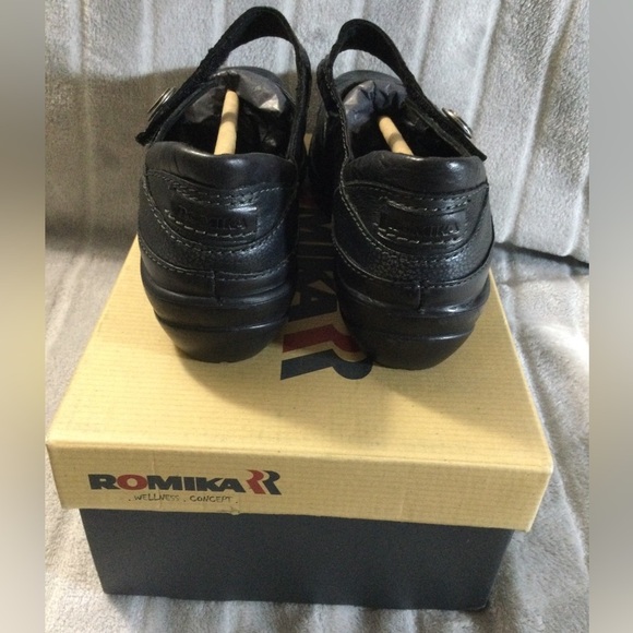 Romika Cassie 50 Mary Jane Flat Black EU 37 US 6 to 6.5 - Picture 4 of 13